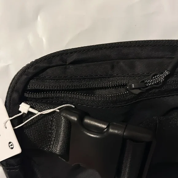 Lululemon everyday bag - Picture 5 of 7